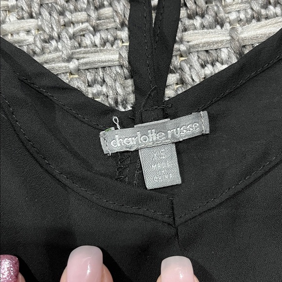 Charlotte Russe | Tank Top With Peekaboo Chains - Picture 5 of 7